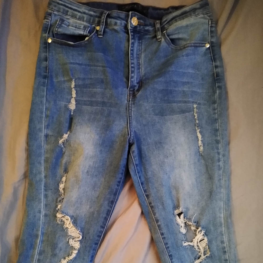 Ripped jeans